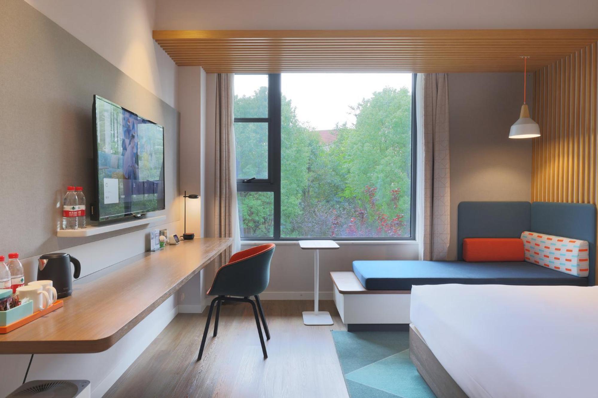 Holiday Inn Express Shanghai Kangqiao By Ihg Exterior foto